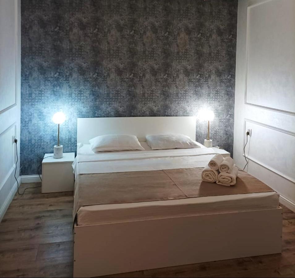 Riverside Boutique Hotel Алмати Екстер'єр фото