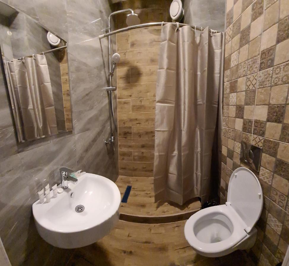 Riverside Boutique Hotel Алмати Екстер'єр фото
