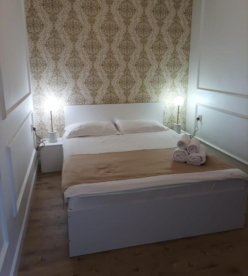 Riverside Boutique Hotel Алмати Екстер'єр фото