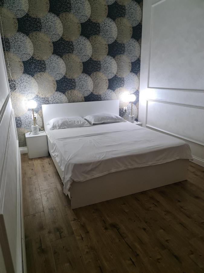 Riverside Boutique Hotel Алмати Екстер'єр фото
